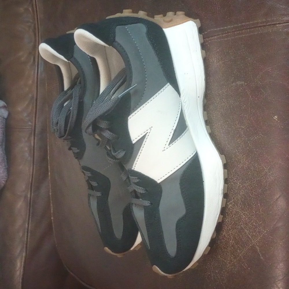 New Balance Black and Gray sneakers shoes size 8.. OFFERS Welcome!